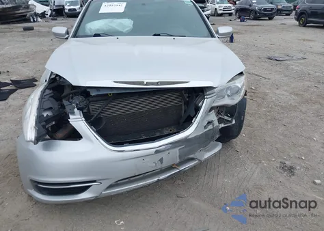 2011 Chrysler 200 Touring из США, поврежденный, VIN 1C3BC1FB3BN585679